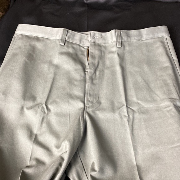 Men’s Haggar Freedom Khaki BNWT Olive 38x31L - Picture 5 of 6